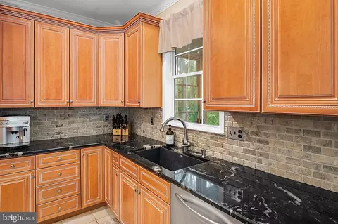 Kitchen - 1693 Baltimore Annapolis Blvd, Arnold, MD 21012 photo 3 of 5