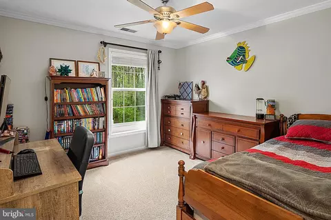 Bedroom - 1693 Baltimore Annapolis Blvd, Arnold, MD 21012 photo 5 of 6