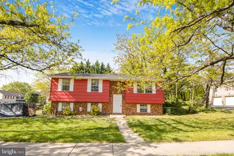 605 Hammonds Ct, Brooklyn, MD 21225