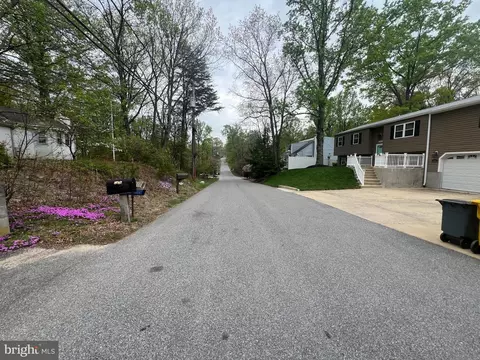Exterior - 1834 Cedar Dr, Severn, MD 21144 photo 16 of 18