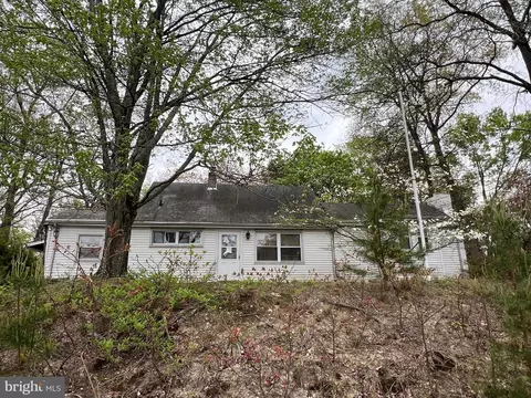 Exterior - 1834 Cedar Dr, Severn, MD 21144 photo 18 of 18
