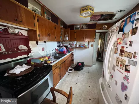Kitchen - 1834 Cedar Dr, Severn, MD 21144 photo 2 of 2