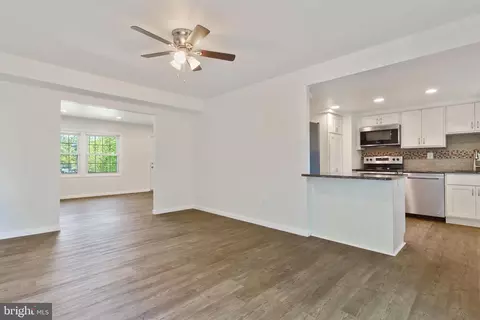 Living - 1731 Gabriel Ct, Crofton, MD 21114 photo 2 of 2