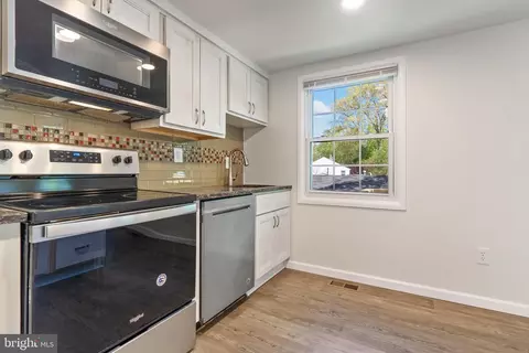 Kitchen - 1731 Gabriel Ct, Crofton, MD 21114 photo 2 of 4
