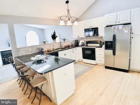 Kitchen - 1184 Keeling Ct, Arnold, MD 21012 photo 1 of 7