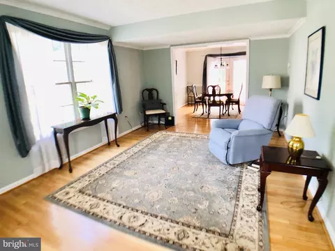 Living - 1184 Keeling Ct, Arnold, MD 21012 photo 4 of 8