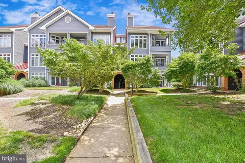 1119 Lake Heron Dr #2B, Annapolis, MD 21403