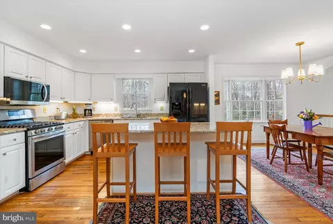 Kitchen - 123 Dales Way Dr, Pasadena, MD 21122 photo 6 of 6