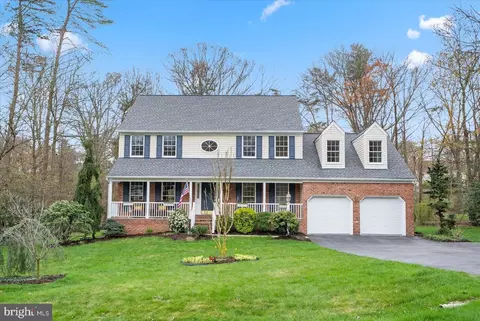 123 Dales Way Dr, Pasadena, MD 21122