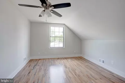 Bedroom - 746 225th St, Pasadena, MD 21122 photo 5 of 5