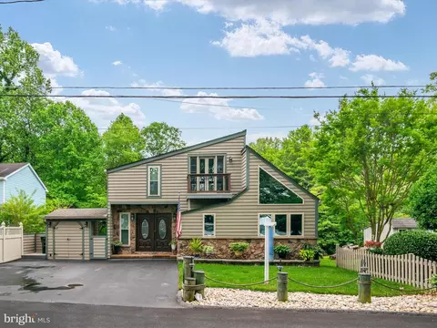 337 S Riverside Dr, Crownsville, MD 21032