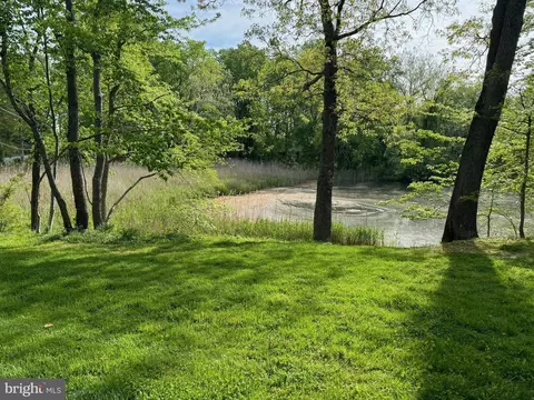 1803 Hidden Point Rd, Annapolis, MD 21409 photo 1