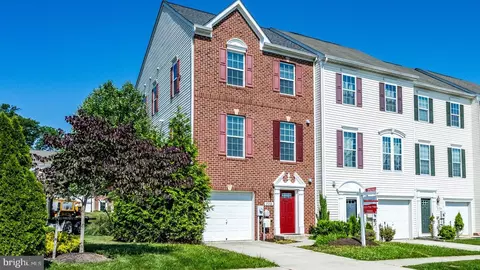 7556 Briargrove Ln, Glen Burnie, MD 21060