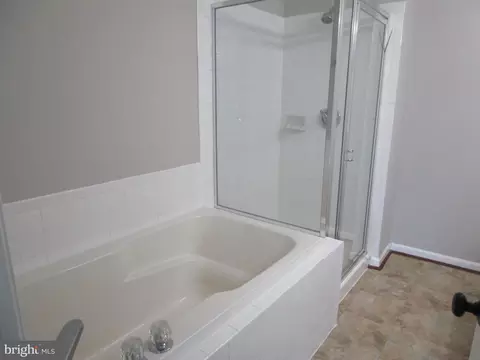 Bath - 306 Roff Point Dr, Odenton, MD 21113 photo 2 of 5