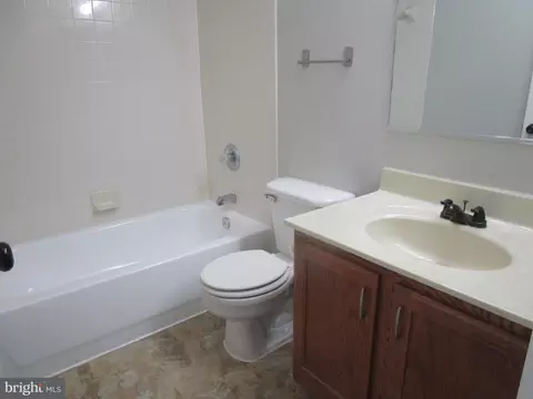 Bath - 306 Roff Point Dr, Odenton, MD 21113 photo 1 of 5