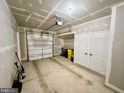 Exterior - 7916 Big Roundtop Rd, Hanover, MD 21076 photo 6 of 7