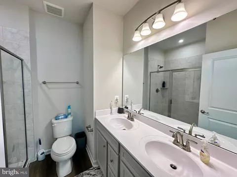 Bath - 7916 Big Roundtop Rd, Hanover, MD 21076 photo 2 of 6