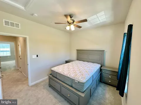 Bedroom - 7916 Big Roundtop Rd, Hanover, MD 21076 photo 4 of 5