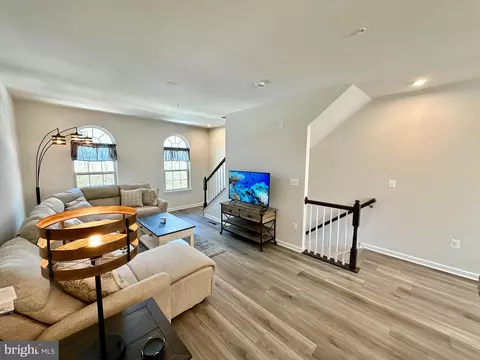 Living - 7916 Big Roundtop Rd, Hanover, MD 21076 photo 5 of 7