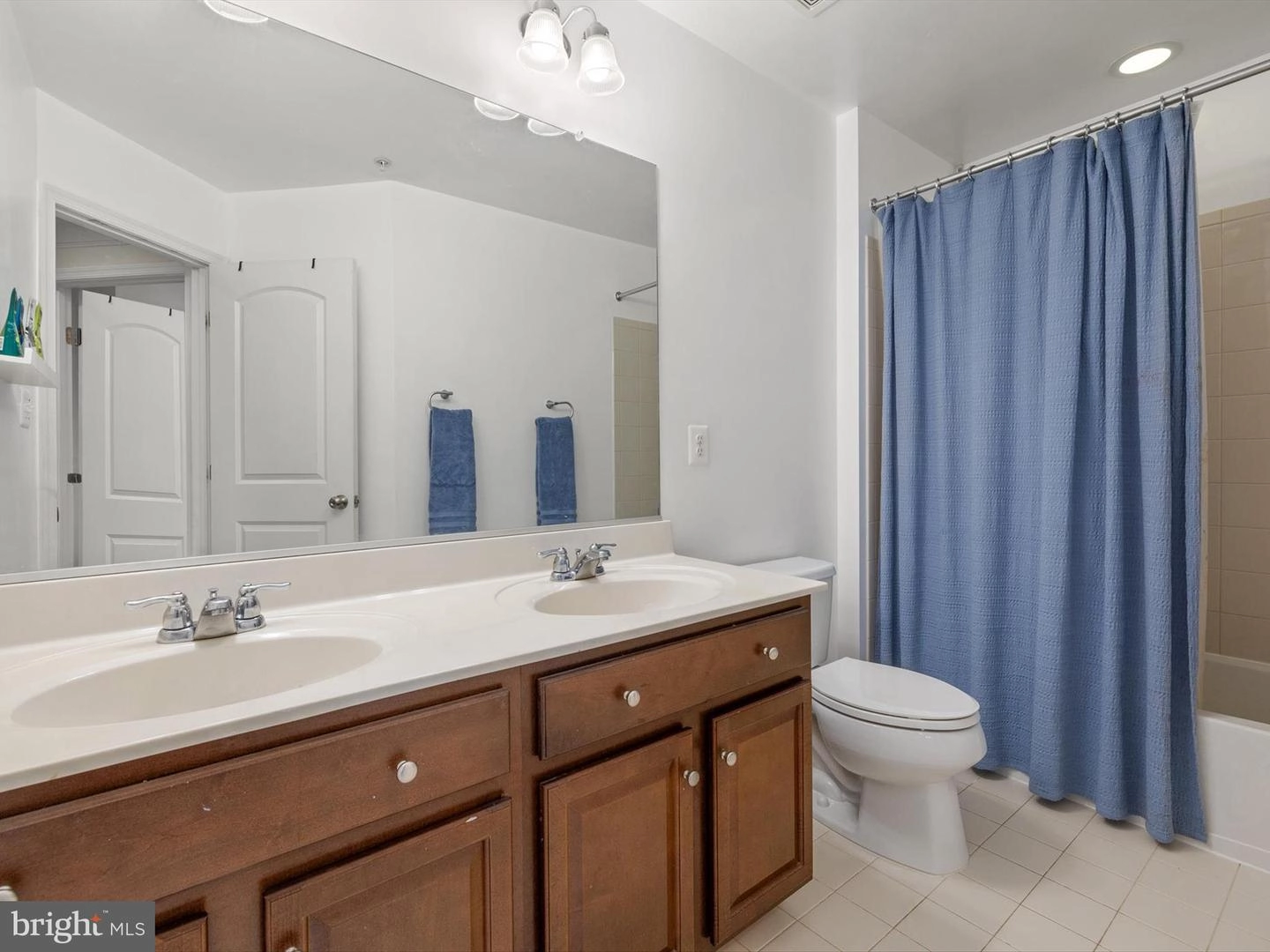 Bath - 920 Whitstable Blvd, Arnold, MD 21012 photo 5 of 6
