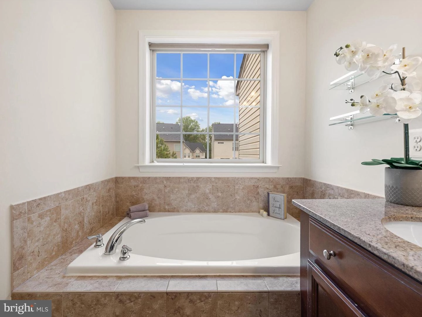 Bath - 920 Whitstable Blvd, Arnold, MD 21012 photo 3 of 6