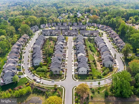 View/Area - 920 Whitstable Blvd, Arnold, MD 21012 photo 2 of 6