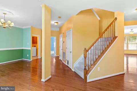 Entry Way - 810 Bulkhead Ct, Annapolis, MD 21409 photo 2 of 7