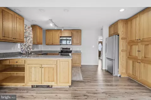 Kitchen - 3701 Beach Drive Blvd, Edgewater, MD 21037 photo 1 of 3