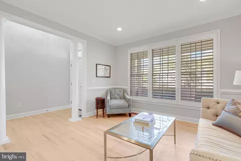 Living - 206 Giddings Ave, Annapolis, MD 21401 photo 6 of 9