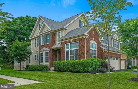 8116 Orchard Blossom Ln, Severn, MD 21144