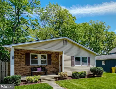 3431 Newport Ave, Annapolis, MD 21403