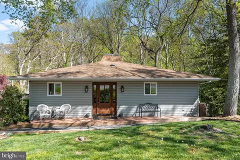 684 Manning Ct, Severna Park, MD 21146