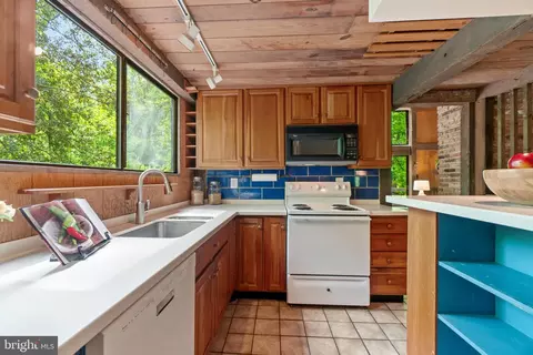 553 Thimble Shoals Ct, Annapolis, MD 21401 photo 16