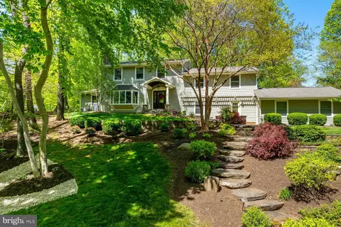 510 Powell Dr, Annapolis, MD 21401