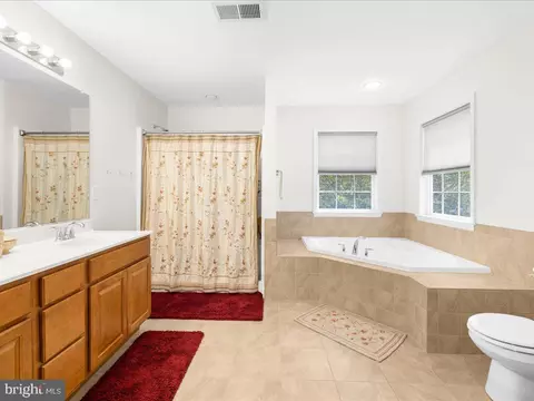 Bath - 7183 Ohio Ave, Hanover, MD 21076 photo 4 of 5