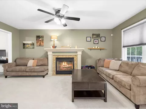 Living - 7183 Ohio Ave, Hanover, MD 21076 photo 3 of 3