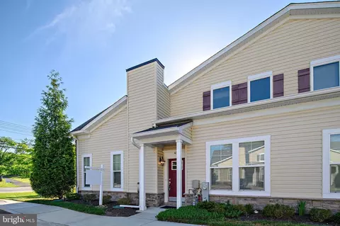 Exterior - 7922 Bertie Ct, Pasadena, MD 21122 photo 2 of 2