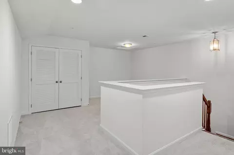 Entry Way - 7922 Bertie Ct, Pasadena, MD 21122 photo 6 of 7