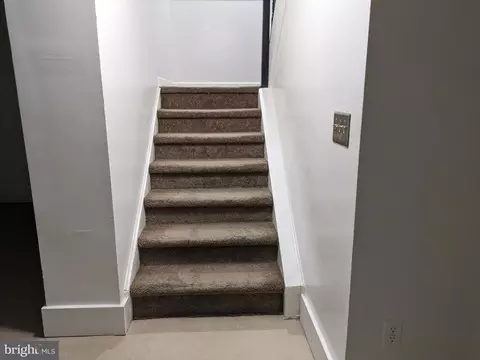 Entry Way - 3625 Robin Air Ct, Pasadena, MD 21122 photo 2 of 2
