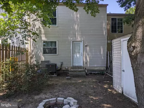 Exterior - 3625 Robin Air Ct, Pasadena, MD 21122 photo 4 of 5