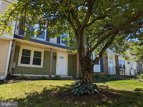 3625 Robin Air Ct, Pasadena, MD 21122