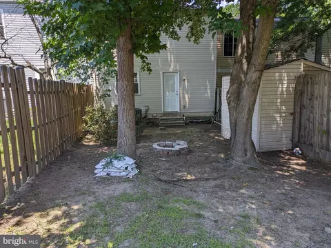 Exterior - 3625 Robin Air Ct, Pasadena, MD 21122 photo 2 of 5