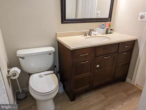 Bath - 3625 Robin Air Ct, Pasadena, MD 21122 photo 1 of 1