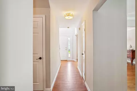 Entry Way - 1101 Hyman Ct, Crofton, MD 21114 photo 9 of 17