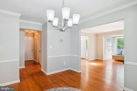 Entry Way - 1101 Hyman Ct, Crofton, MD 21114 photo 4 of 17
