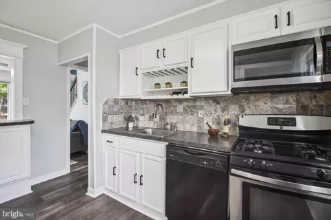 713 218th St, Pasadena, MD 21122 photo 7