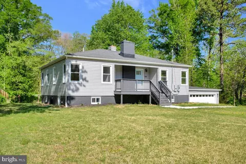 Exterior - 84 Gambrills Rd, Severn, MD 21144 photo 2 of 7