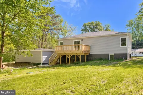 Exterior - 84 Gambrills Rd, Severn, MD 21144 photo 5 of 7