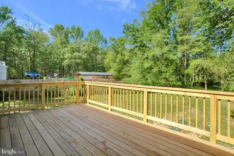 Exterior - 84 Gambrills Rd, Severn, MD 21144 photo 4 of 7