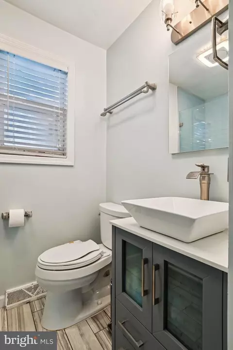 1739 Fairhill Dr, Edgewater, MD 21037 photo 17